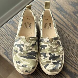 Toms Youth Alpargata Camo Shoes
